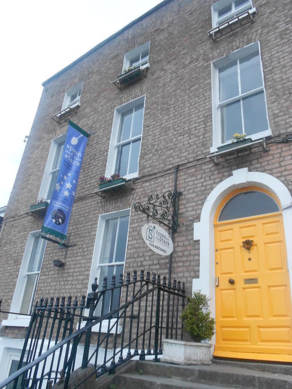 Spoon And The Stars Hostel Drogheda Phòng bức ảnh